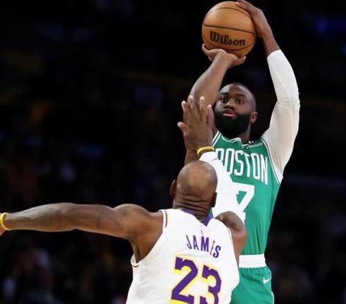 冯雨邀你一,同体验,点巴黎奥运,世界杯半决赛,2026世界杯,赛程安排,参赛球队,赛事分析