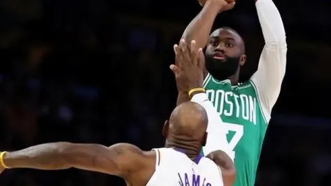 冯雨邀你一同体验10点巴黎奥运冠军花样游泳教学！